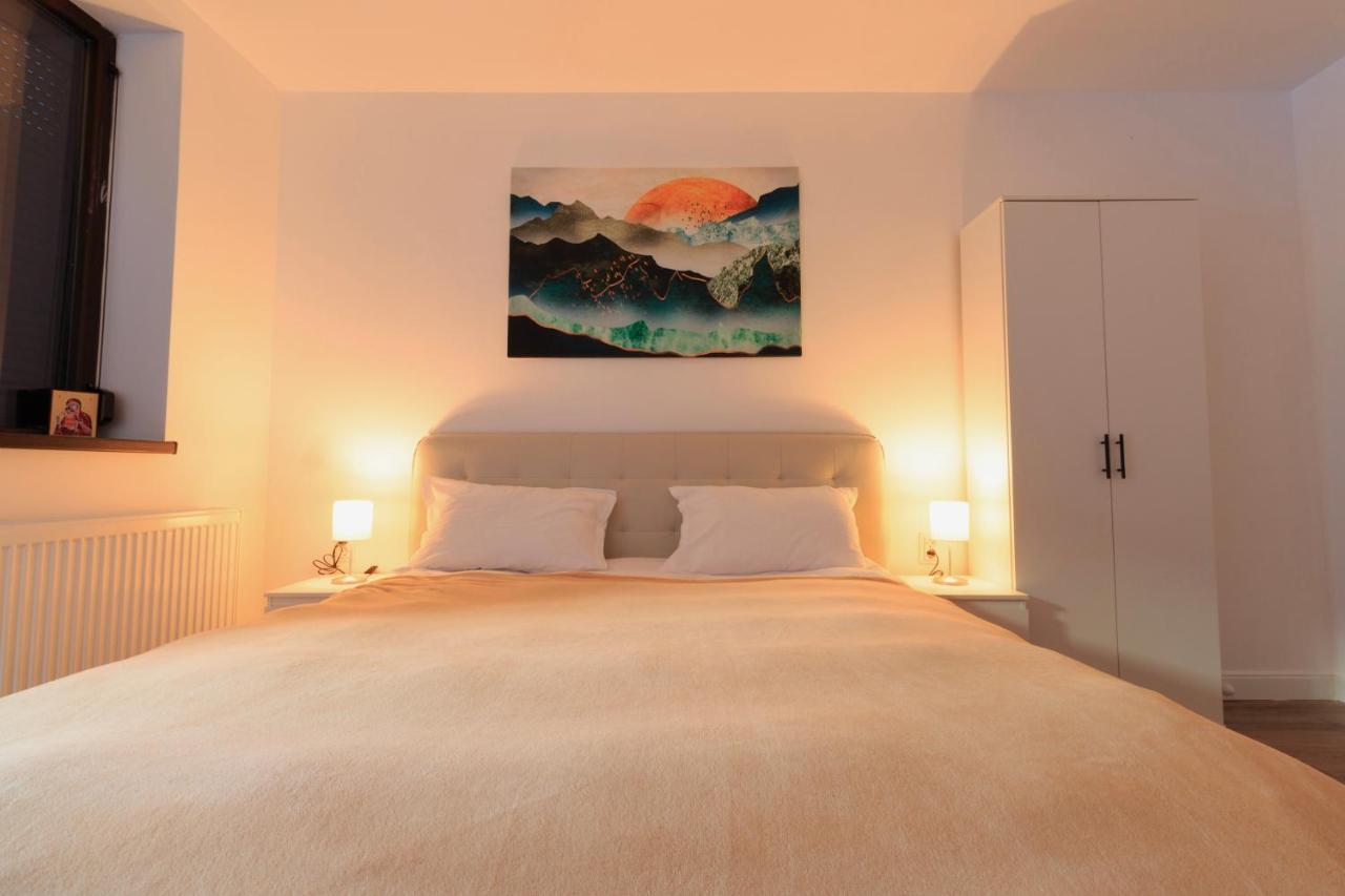 Best View Ap With Parking And 2 Bathrooms سِنايا المظهر الخارجي الصورة