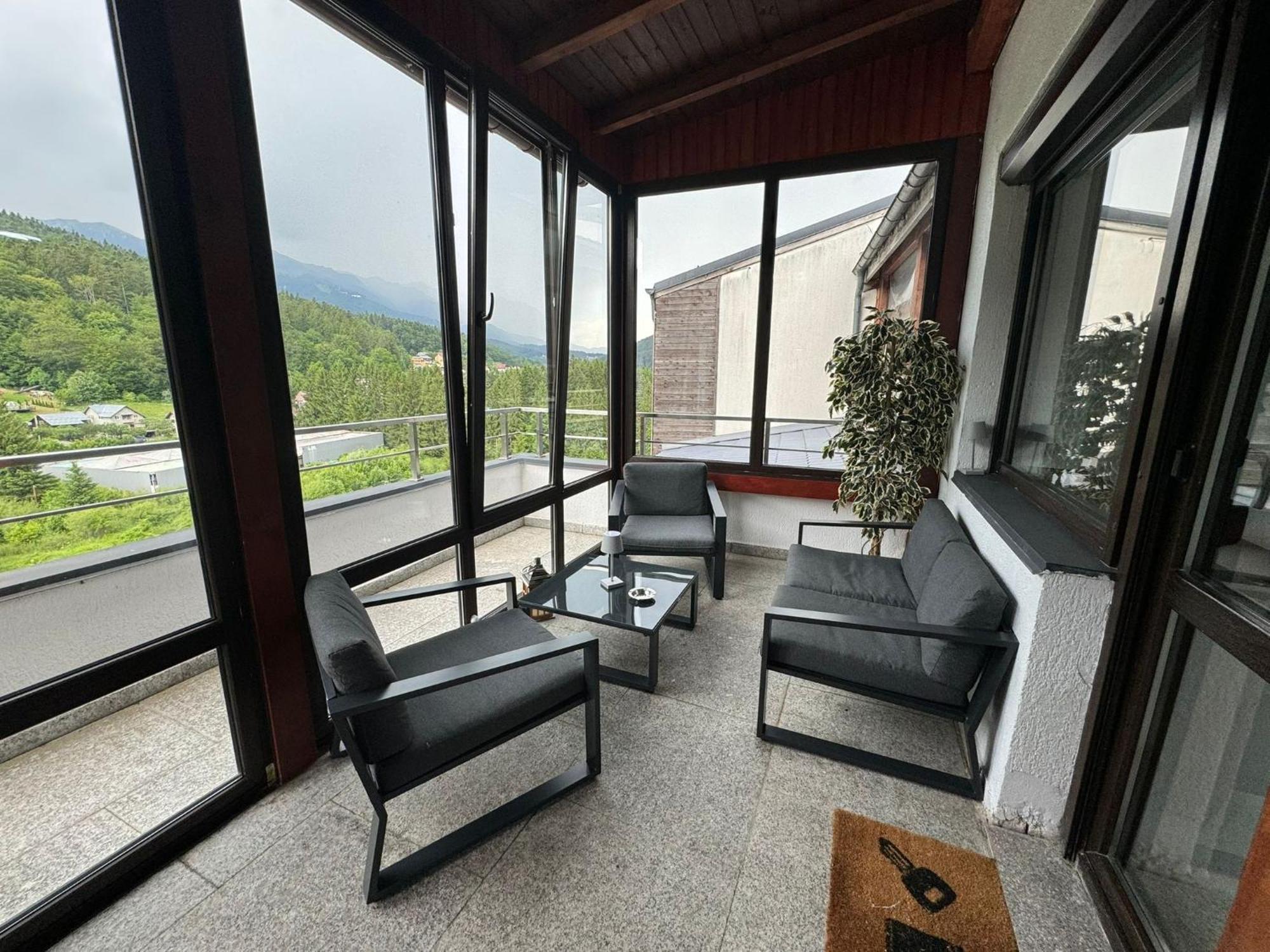 Best View Ap With Parking And 2 Bathrooms سِنايا المظهر الخارجي الصورة